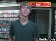 Straight dude sticks his cock in gay