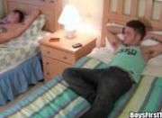 Guy seduces his straight roommate