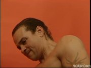 Her man sticks his cock in the photographers butt