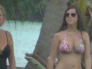 Spying a busty teen girl at the beach