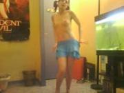 angi la strip teaseuse