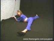 Flexible Elza in spandex (movie)