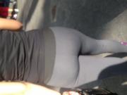 Nice fat ass white girl in spandex