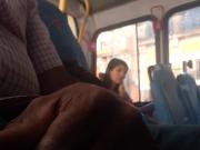 Gatinha vendo meu pau no onibus