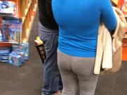 Teen ass with VTL in the bookstore