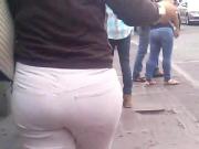 mature big ass on street