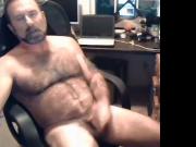 Sexy tattooed bear cumming