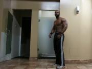 bulge gym muscle
