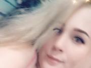 Babe Loves To Play Alone