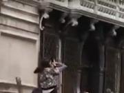 acrobat girl in Venice