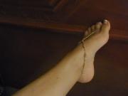 filming her feet