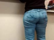 Candid thick ass milf at the post office 1.