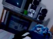 Leke bonito de pomba em pe