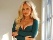 Milf in green drees