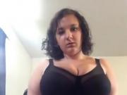 BBW tries on shorts