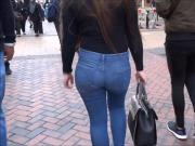 Teen big ass in tight jeans 6