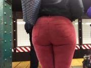 Ebony Teen Booty in Red Jeans