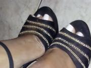 Daia Feet - black heel and french nails