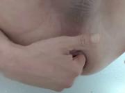 Small hand in ass, Sperma