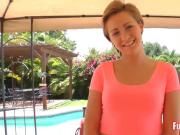 Short Hair Blonde Bailey Bae Gives Footjob Outside for Fucke