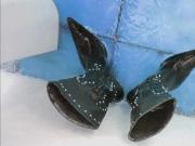pee wife boots