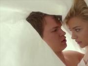 chloe bed