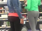 Bonnet Wearing Teen Asses in Leggings Candid Quickie