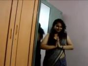 Indian wifey shows her tits every chance she gets