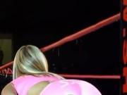 Velvet Sky rubs her pussy against the ring rope