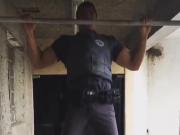 Police Muscle pull ups