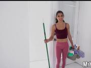 Housekeeper Gabriela Lopez spreads legs for big dick