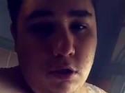 Gordito afeminado de con una chichis enormes 2