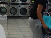 laundry mat ass folding
