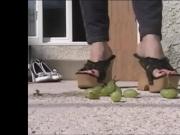 Bare toes in high heels, stomping