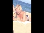 Voyeur a la plage 83 - busty topless blond MILF