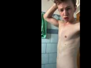 Big Dick Teen try Cums Fast in Bathroom, PARENTS AT HOME !