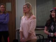 Katie Wee, Beth Behrs, Kat Dennings - 2 Broke Girls s6e16