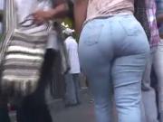 Latina mature Mega butt candid