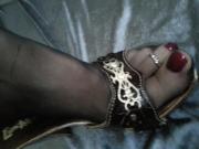 Feet in Nylons shoeplay