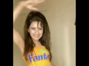Avnee hot dance