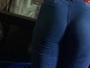 SWEET ASS IN TIGHT JEANS