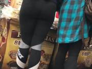 Candid teen ass in leggings