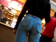 Slim bubble booty in tight jeans