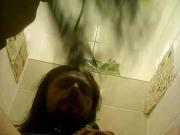 Bisextoyboy aufem Klo