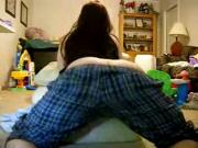 Teen PAWG shakes ass