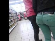 sexy tight ass, in strechted jean, teen ass candid