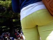 PHAT ASS IN YELLOW