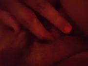 Fingering her clit