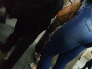 Huge ass Milf Candid Hot Booty