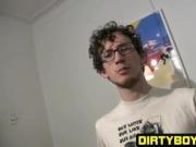 Charming young homo Skylar jacks off solo after interview